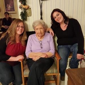 Meet your Posher, Cynthia